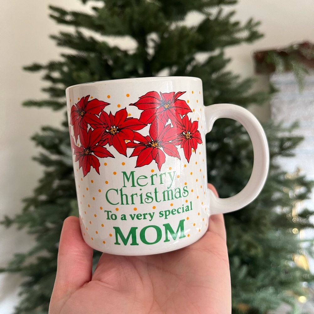 Vintage novelty MOM Christmas holiday mug
